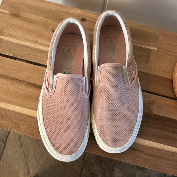 Pink Vans‎ Slip-On Perforated Leather - Picture 2 of 5